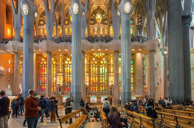 Small-Group Skip-the-Line Sagrada Familia Tour
